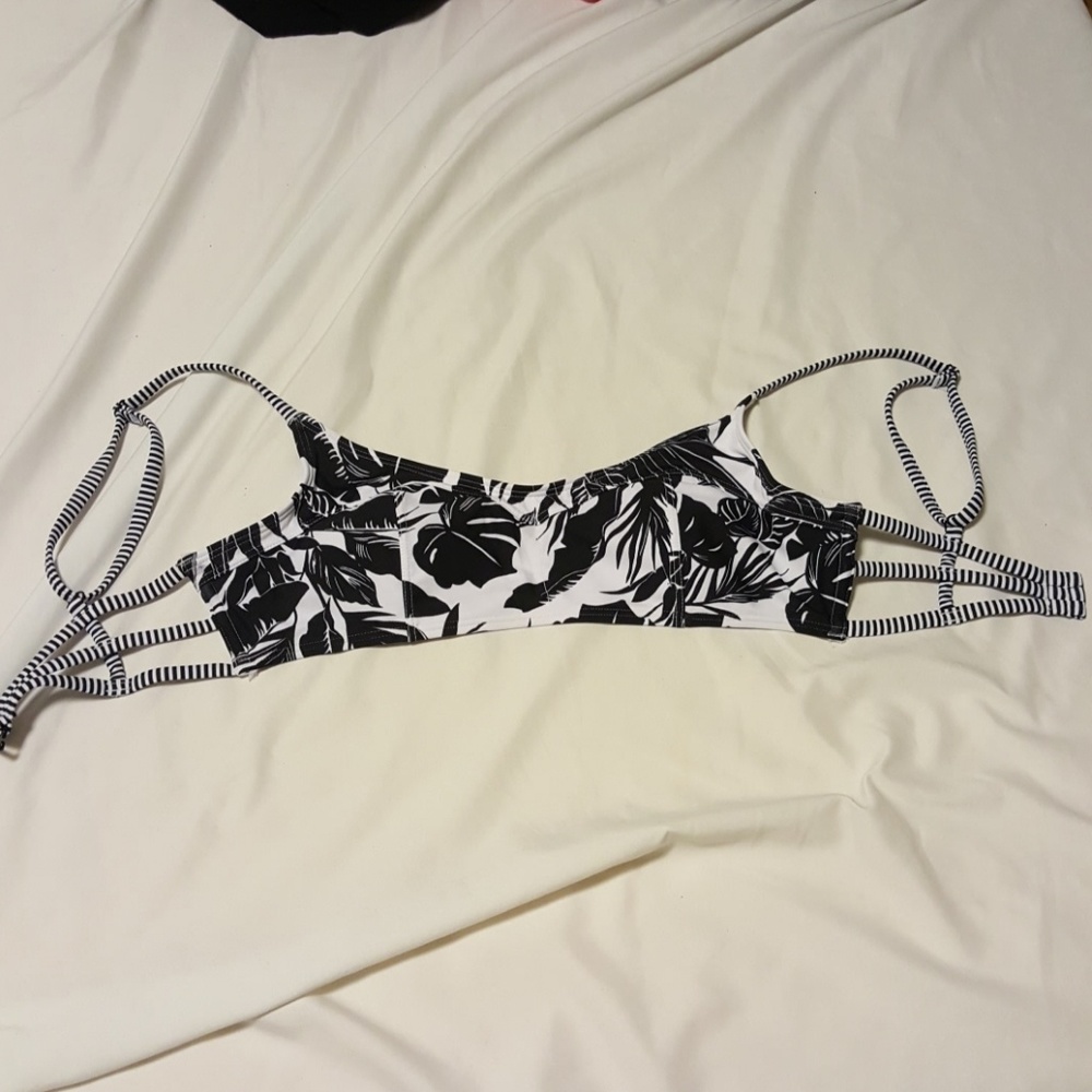 Floral bikini top
